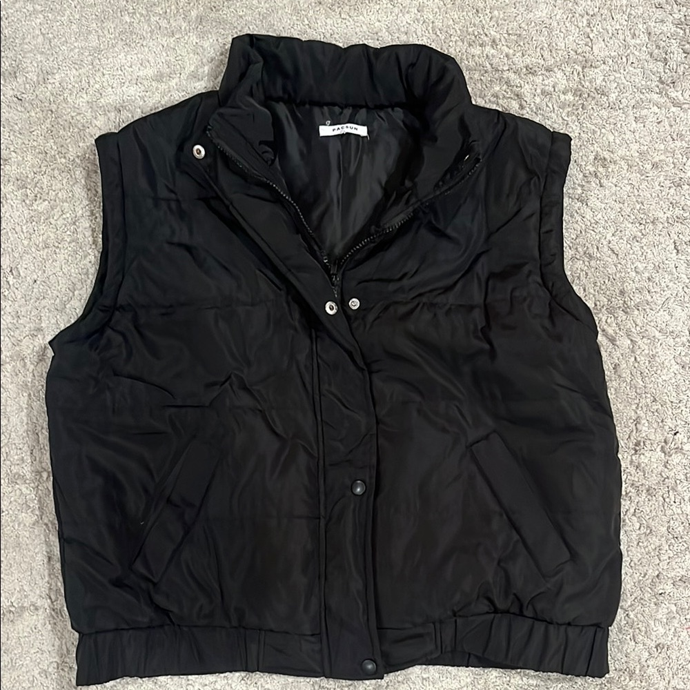 Women's Black Puffer Vest Pacsun